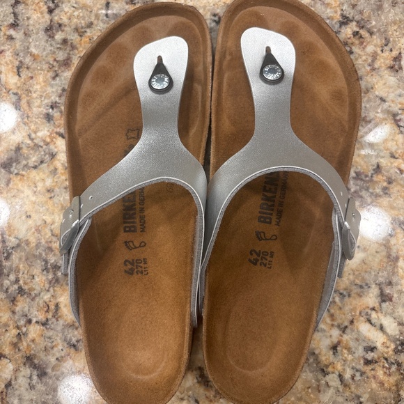 Birkenstock Shoes - Silver Birkenstock Gizeh Sandal